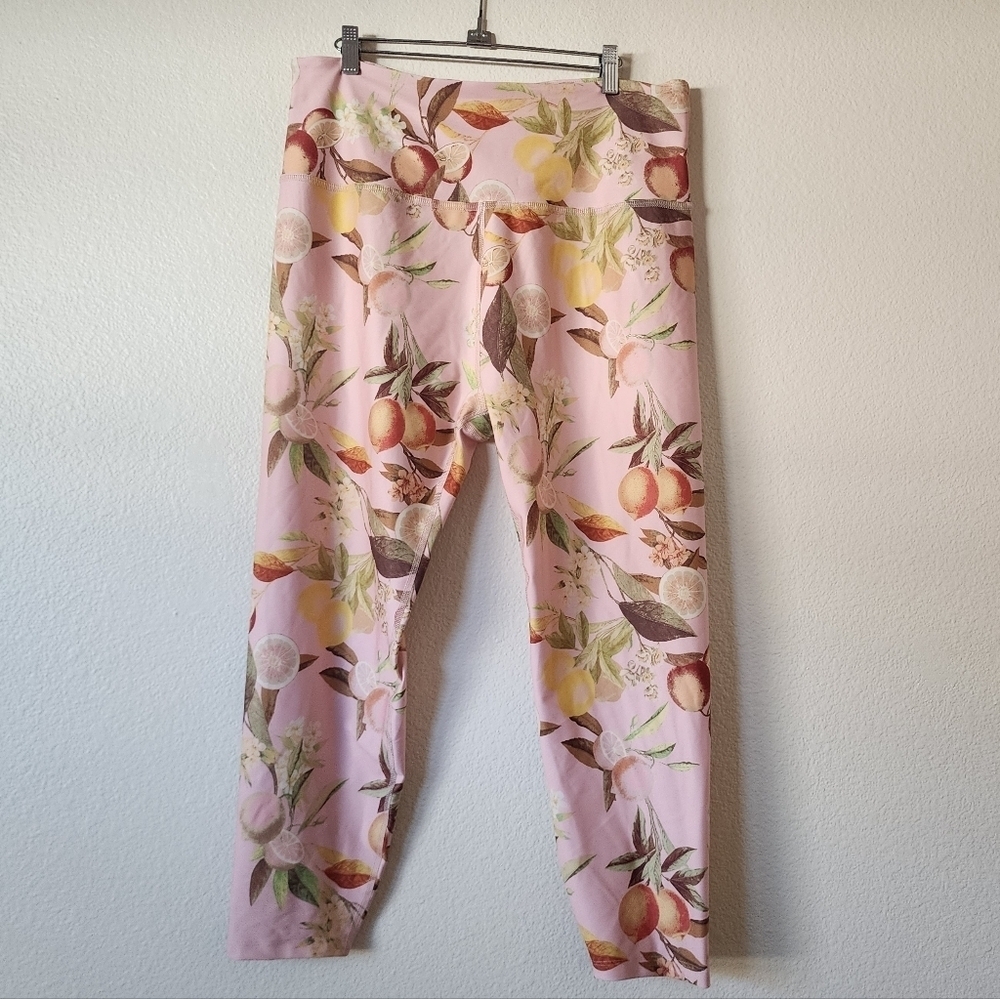 Beyond Yoga Hi Rise Pink Lemon Fruit Printed Leggings 2X - Picture 2 of 7